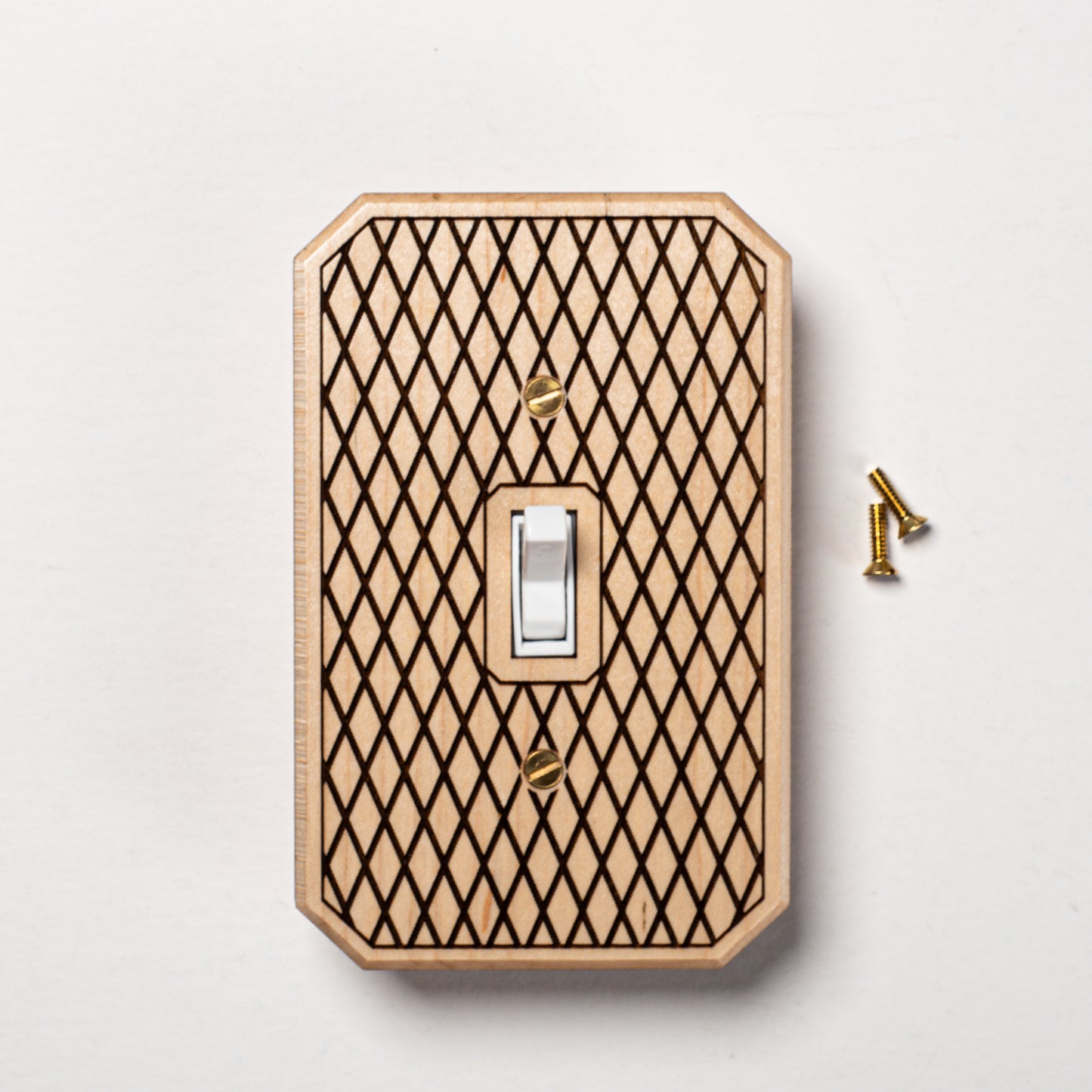 Diamond Lattice Pattern Wood Toggle Switch Plates