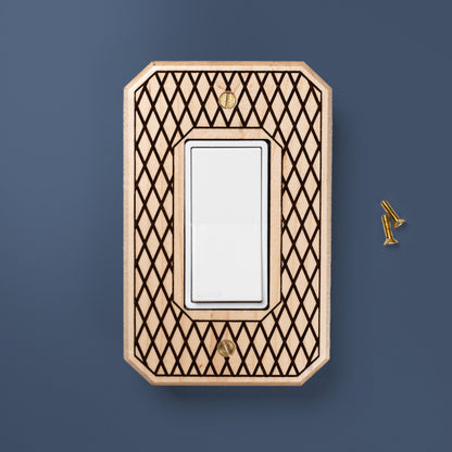 Tudor Diamond Lattice Pattern Wood Rocker Decora Plate